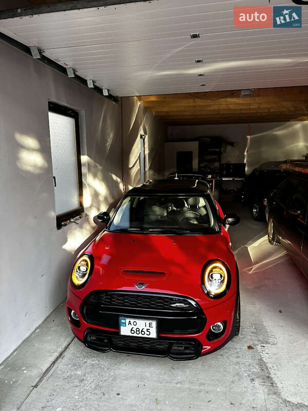 Хетчбек MINI Cooper 2020 в Ужгороді