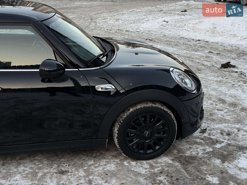 Хетчбек MINI Cooper 2017 в Києві