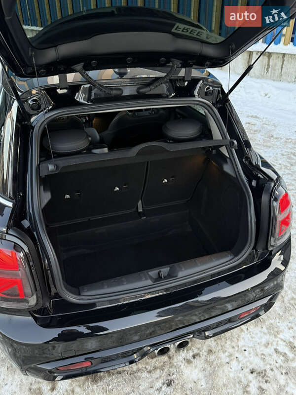 Хетчбек MINI Cooper 2017 в Києві