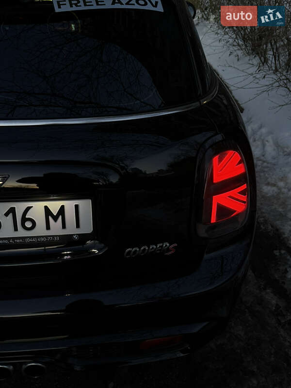 Хетчбек MINI Cooper 2017 в Києві