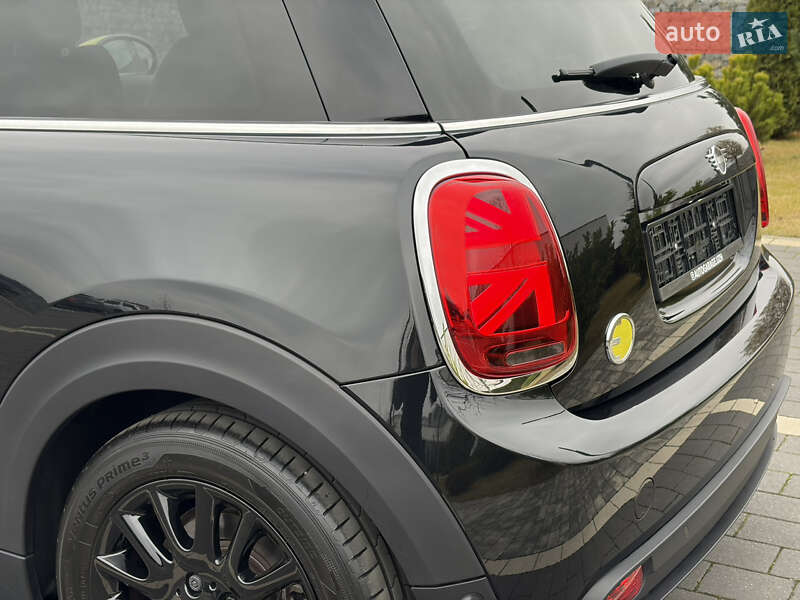 Хэтчбек MINI Cooper 2022 в Ужгороде