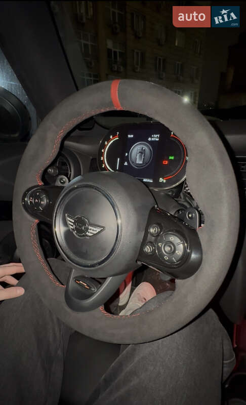 Хэтчбек MINI Cooper 2016 в Киеве