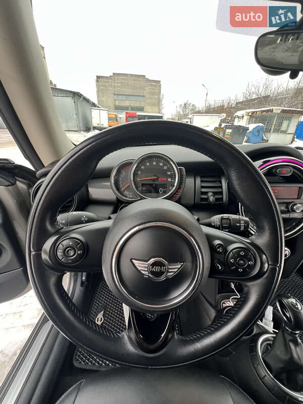 Хэтчбек MINI Cooper 2016 в Киеве