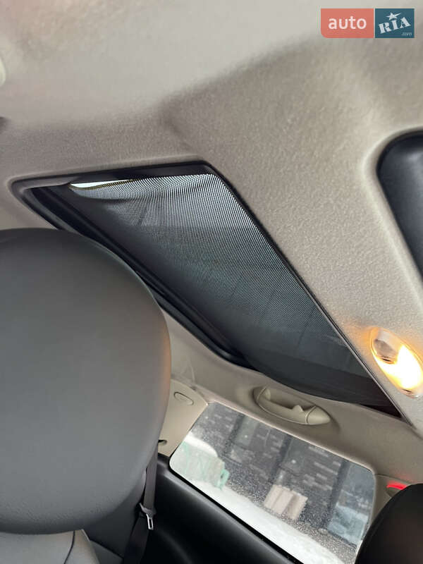 Хэтчбек MINI Cooper 2011 в Ровно фото 31 Хэтчбек MINI Cooper 2011 в Ровно