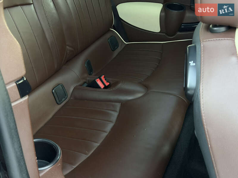 Хетчбек MINI Cooper 2010 в Києві