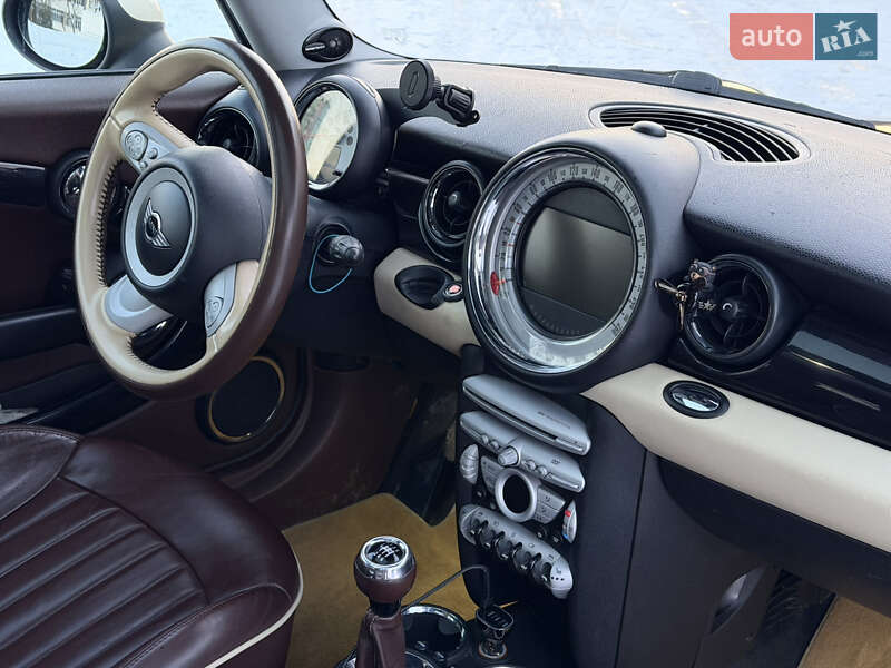 Хетчбек MINI Cooper 2010 в Києві