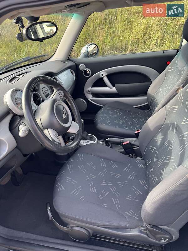 Хэтчбек MINI Cooper 2004 в Луцке
