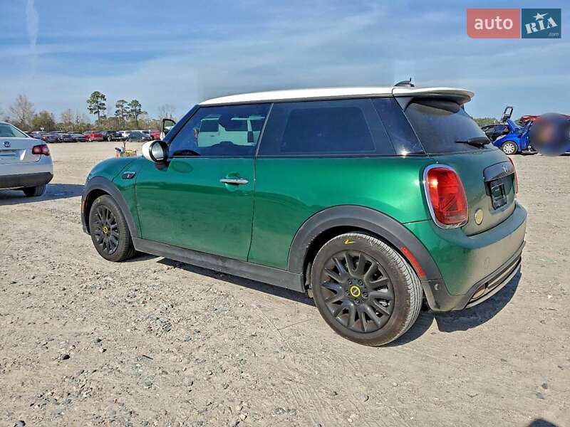 Хэтчбек MINI Cooper 2021 в Львове