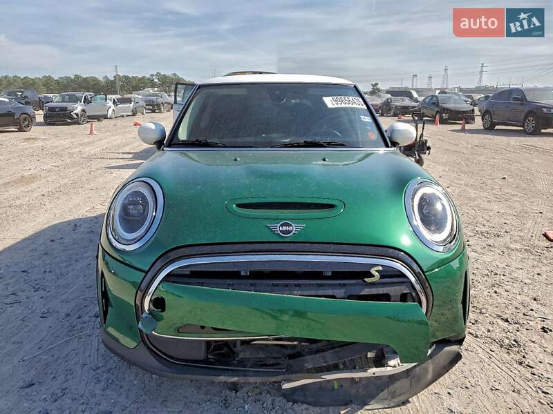 Хэтчбек MINI Cooper 2021 в Львове