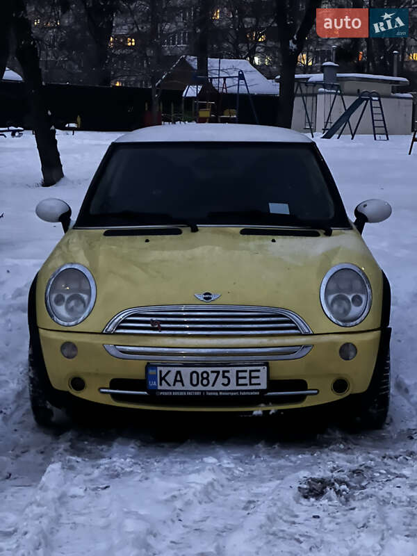 Хэтчбек MINI Cooper 2004 в Киеве