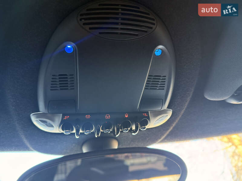 Хэтчбек MINI Cooper 2010 в Харькове