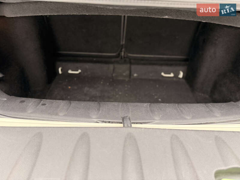 Хетчбек MINI Cooper 2010 в Києві