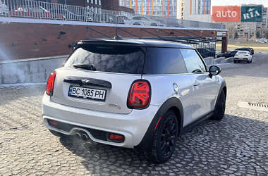 Хэтчбек MINI Cooper 2016 в Днепре