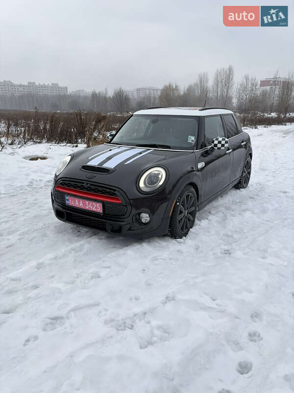 Хэтчбек MINI Cooper 2015 в Киеве