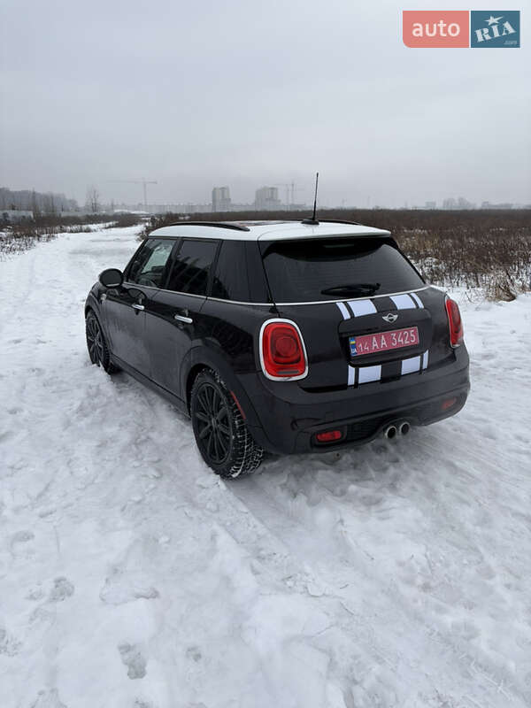 Хэтчбек MINI Cooper 2015 в Киеве