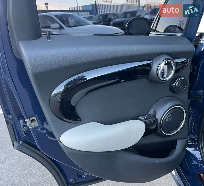 Хетчбек MINI Cooper 2018 в Києві фото 44 Хетчбек MINI Cooper 2018 в Києві
