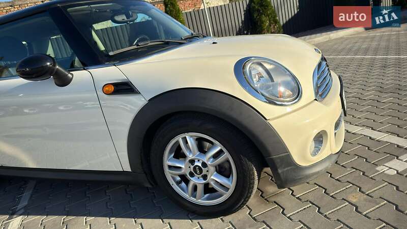 Хетчбек MINI Cooper 2013 в Одесі фото 15 Хетчбек MINI Cooper 2013 в Одесі