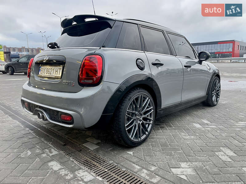 Хэтчбек MINI Cooper 2016 в Днепре фото 8 Хэтчбек MINI Cooper 2016 в Днепре