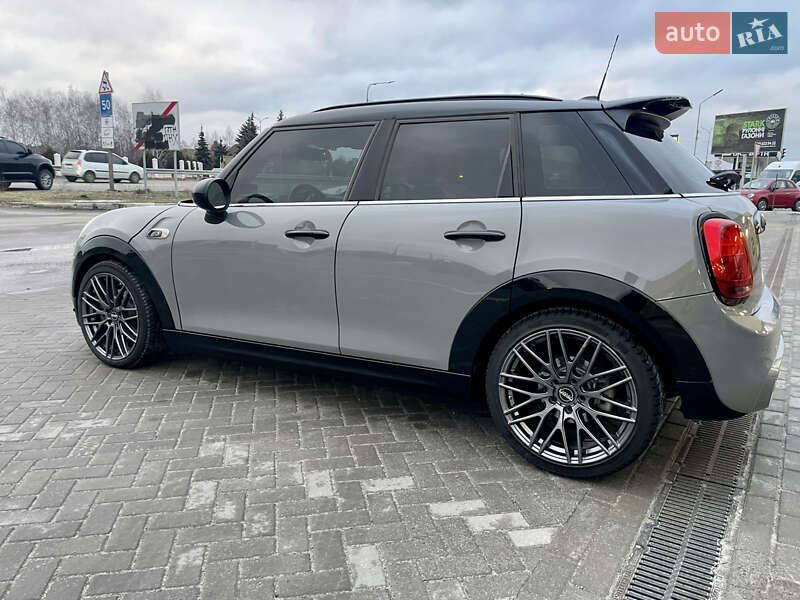 Хэтчбек MINI Cooper 2016 в Днепре фото 13 Хэтчбек MINI Cooper 2016 в Днепре