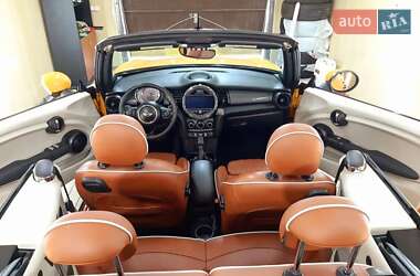 Хэтчбек MINI Cooper 2016 в Львове