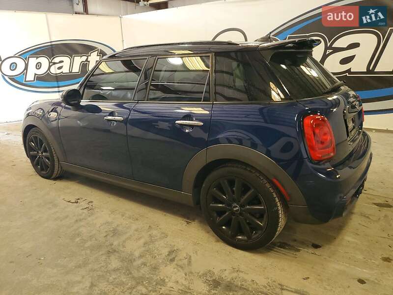 Хэтчбек MINI Cooper 2016 в Ивано-Франковске