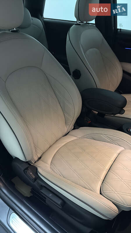 Хэтчбек MINI Cooper 2023 в Ивано-Франковске