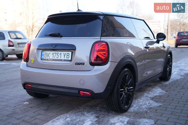 Хэтчбек MINI Cooper 2021 в Дубно фото 3 Хэтчбек MINI Cooper 2021 в Дубно