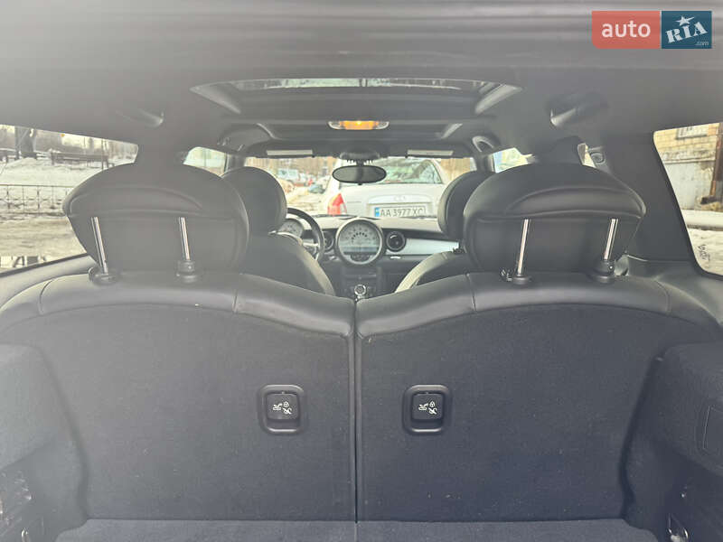 Хетчбек MINI Cooper 2011 в Києві фото 4 Хетчбек MINI Cooper 2011 в Києві
