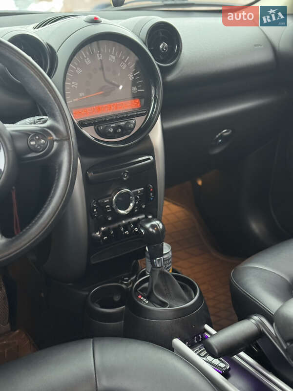 Хэтчбек MINI Cooper 2015 в Ужгороде