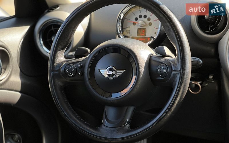 Хэтчбек MINI Cooper 2012 в Львове