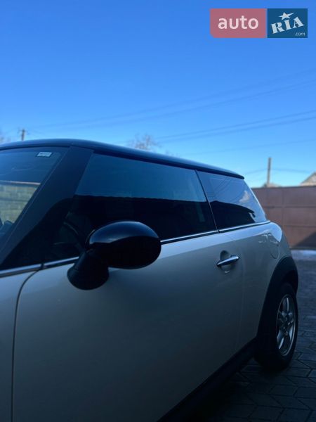 Хэтчбек MINI Cooper 2011 в Раздельной