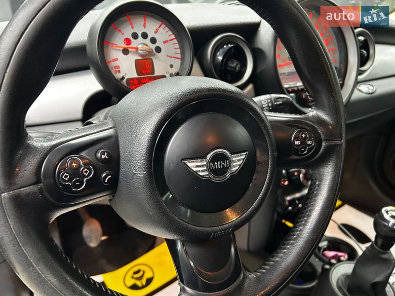 Хетчбек MINI Cooper 2011 в Чернівцях
