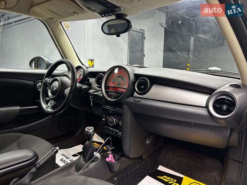 Хетчбек MINI Cooper 2011 в Чернівцях