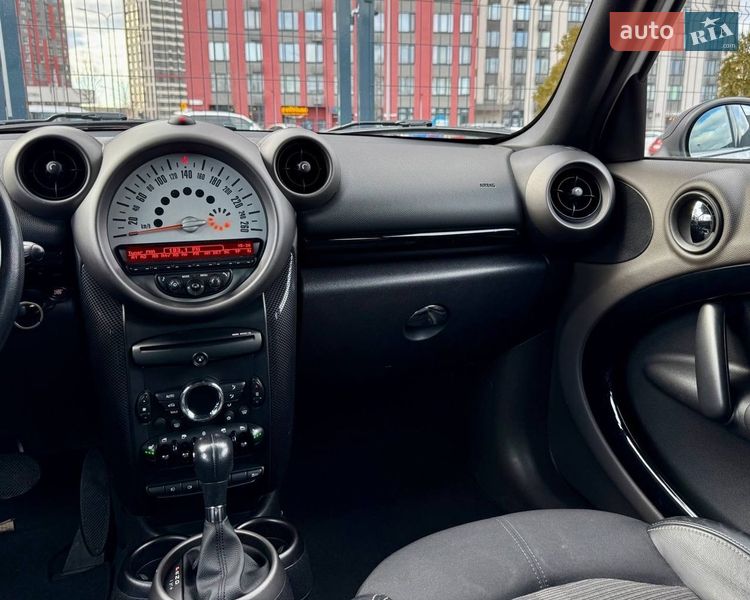 Хэтчбек MINI Cooper 2011 в Киеве