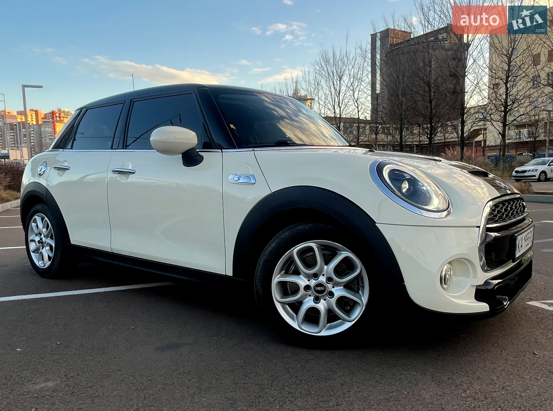 2019 MINI Cooper - фото 1