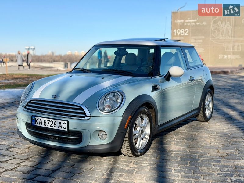 Хетчбек MINI Cooper 2012 в Києві