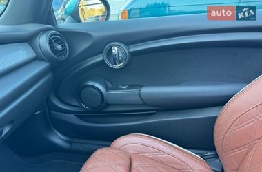 Хэтчбек MINI Cooper 2016 в Львове