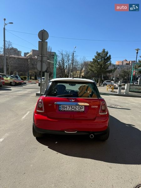 Хэтчбек MINI Cooper 2010 в Одессе