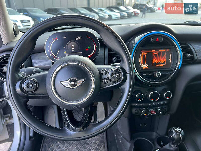 Хетчбек MINI Cooper 2015 в Львові