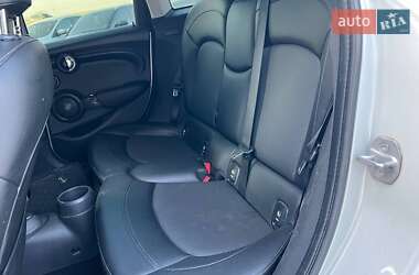 Хэтчбек MINI Cooper 2015 в Львове