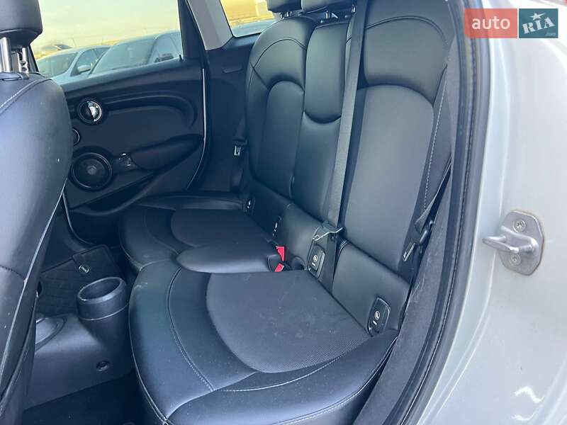 Хетчбек MINI Cooper 2015 в Львові