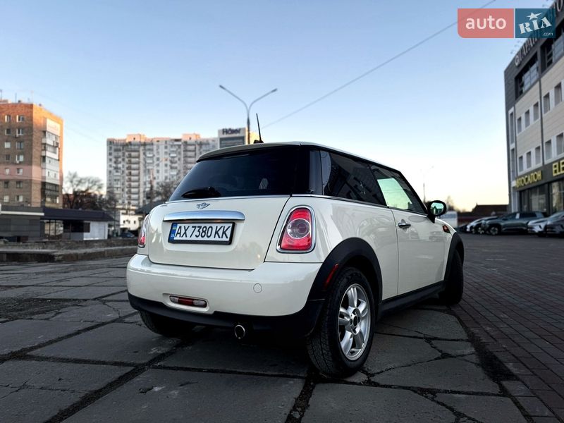Хэтчбек MINI Cooper 2012 в Харькове