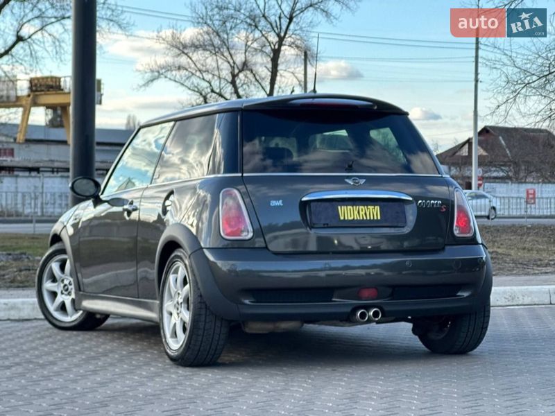 Хэтчбек MINI Cooper 2005 в Киеве