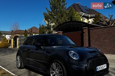 Хэтчбек MINI Cooper 2019 в Киеве