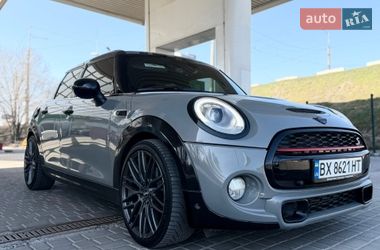 Хэтчбек MINI Cooper 2016 в Днепре
