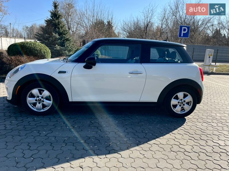 Хэтчбек MINI Cooper 2015 в Киеве