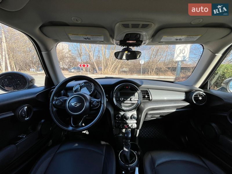 Хэтчбек MINI Cooper 2015 в Киеве