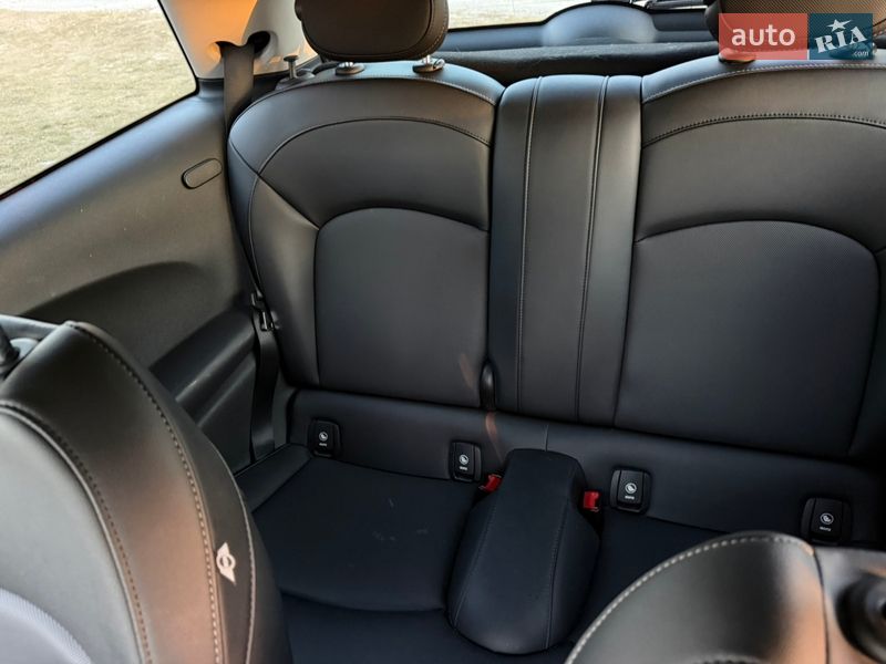 Хэтчбек MINI Cooper 2015 в Киеве