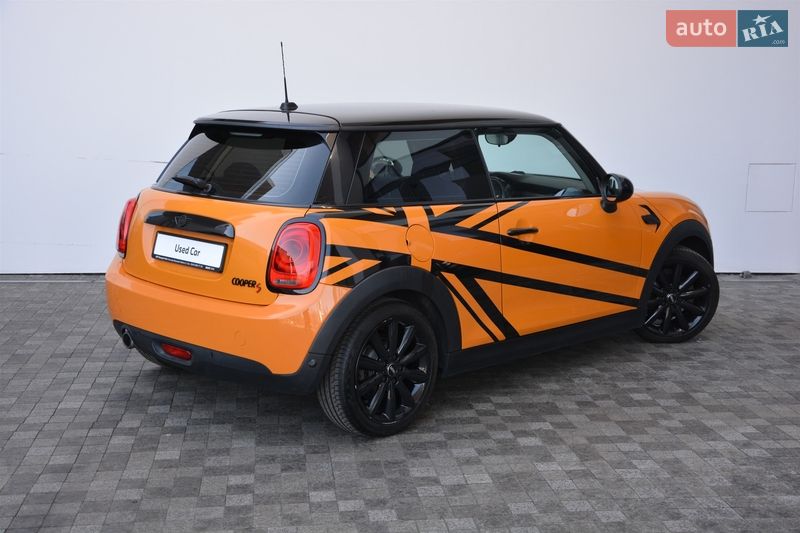 Хетчбек MINI Cooper 2016 в Києві