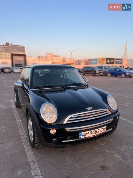 Хетчбек MINI Cooper 2004 в Житомирі
